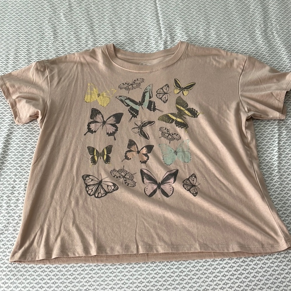 Graphic Butterfly Short Sleeve Tee